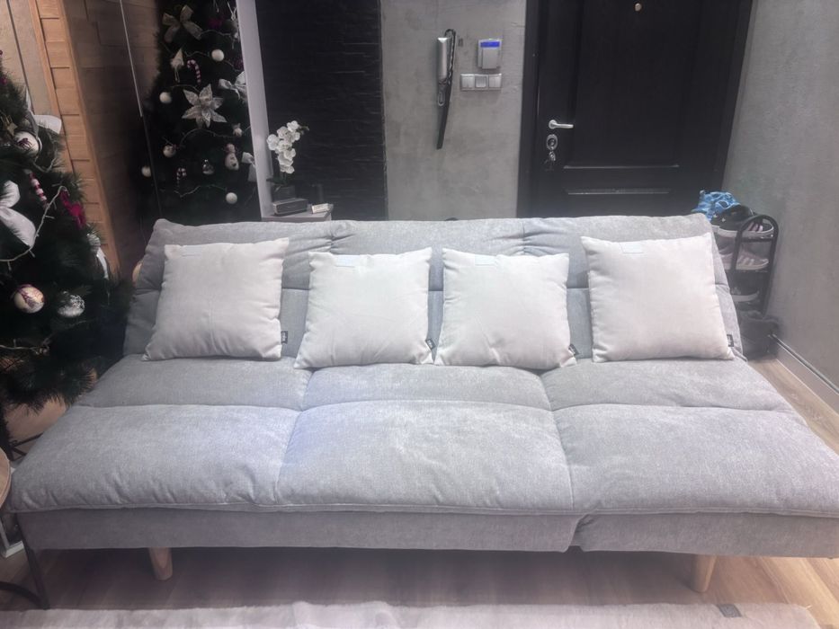 Удобен триместен Диван - Cosy GREY - 2бр. налични **ЦЕНАТА Е НА БРОЙ**