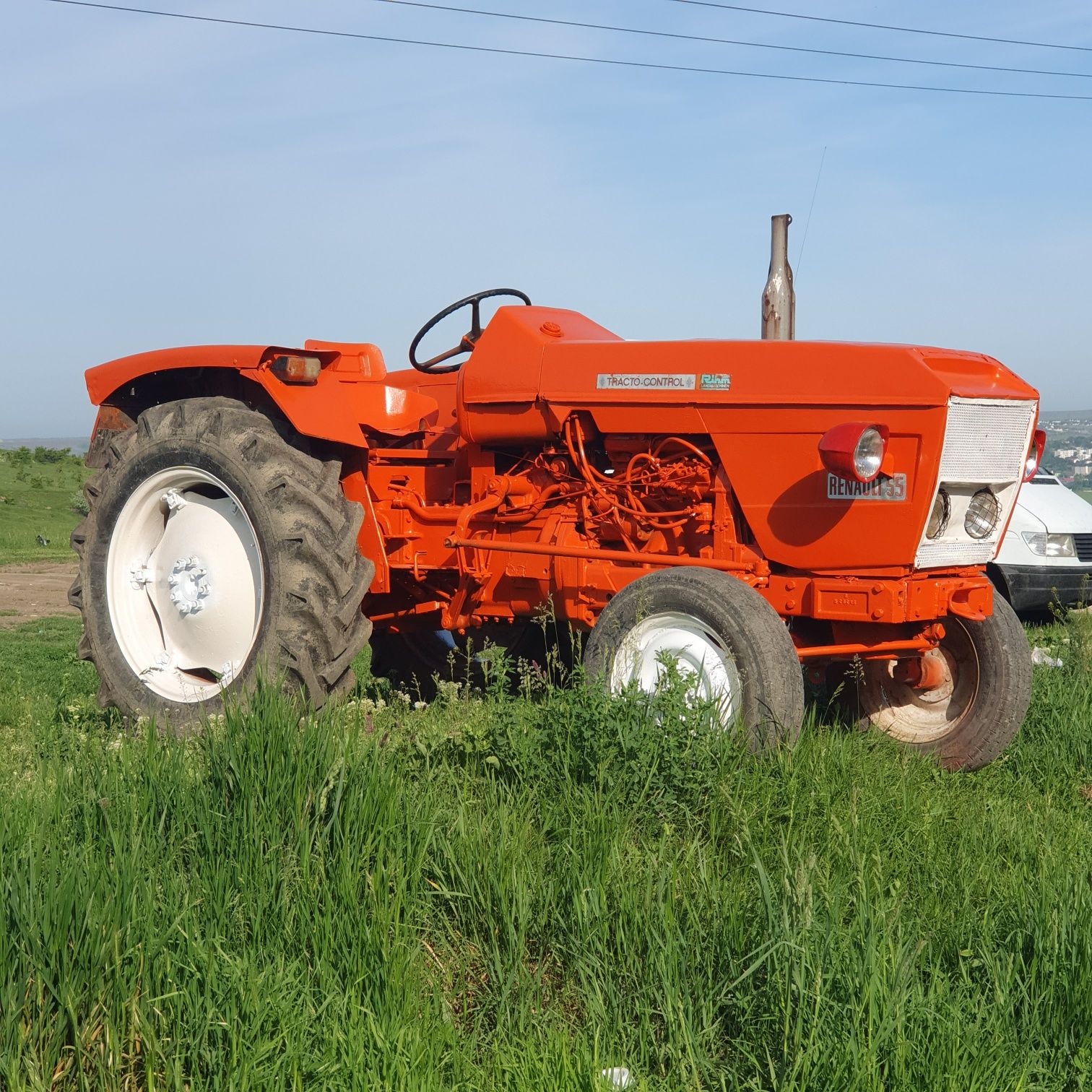 Vând/schimb tractor renault 57