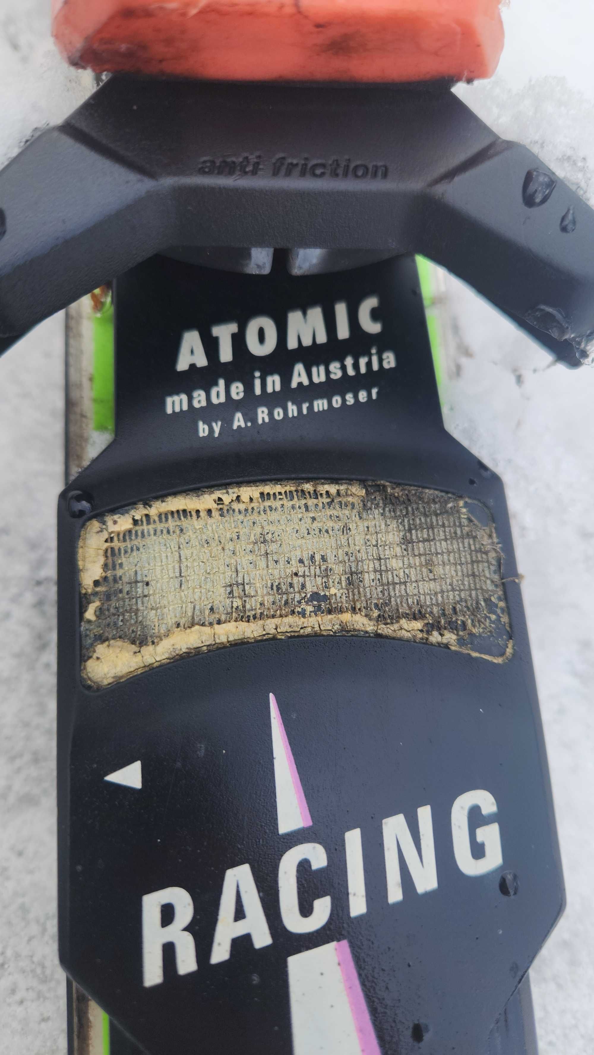 Schiuri Atomic 733 SL