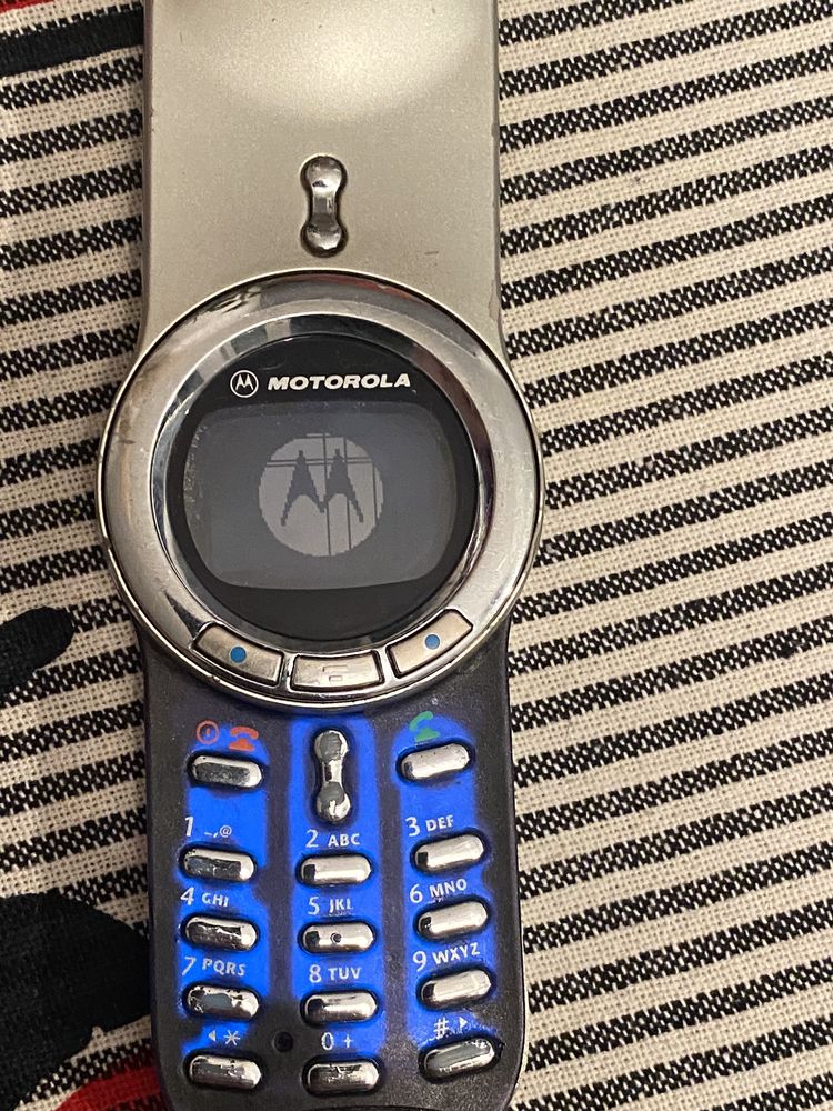 Motorola V70 in perfecta stare