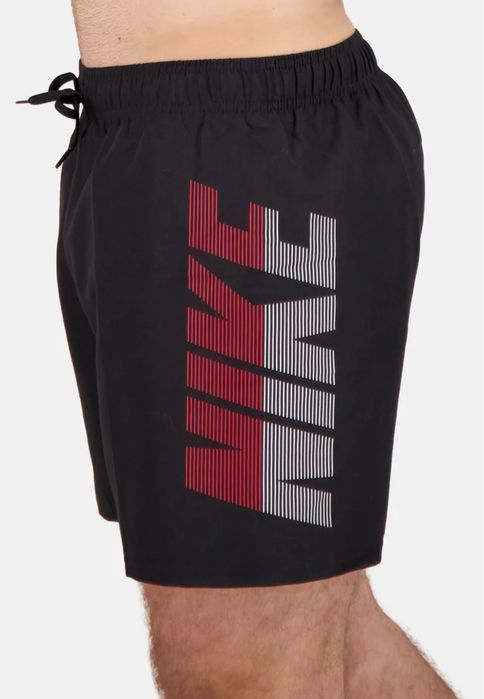 Къси панталони NIKE.Размер M