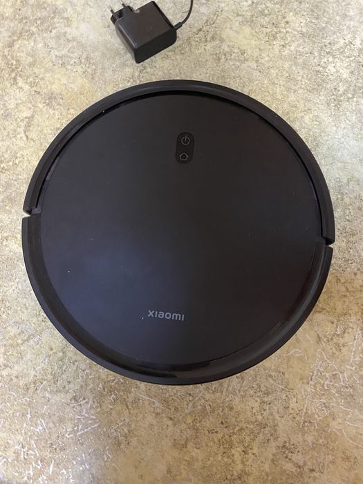 Продам робот-пылесос Xiaomi