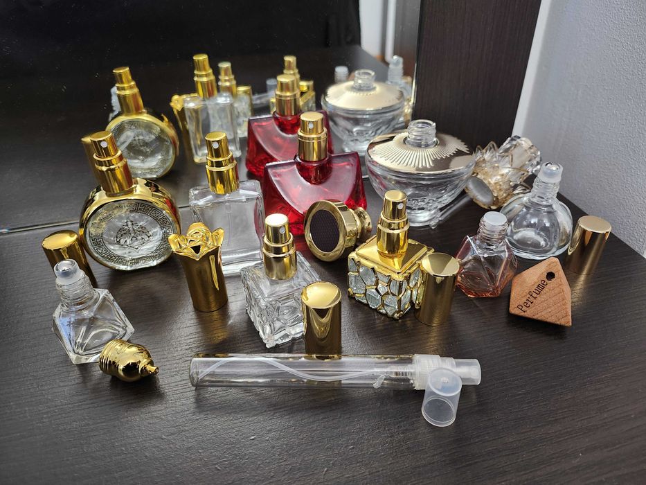 Стъклени шишенца за парфюм