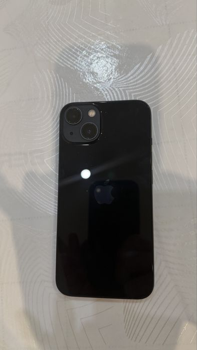 Айфон 13 128 г , в идеальном состоянии, аккумулятор 89%,  зарядка есть