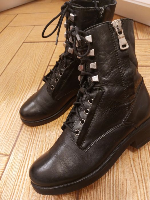 Ghete piele naturala mărime 38.