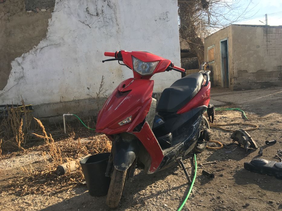 Продам скутер за 50к