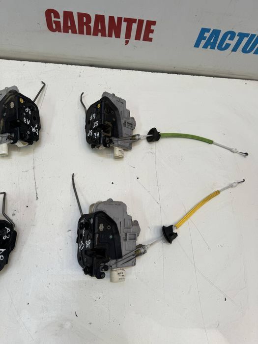 Broasca incuietoare stanga dreapta fata spate Audi A3 8P A4 B7 A6 C6
