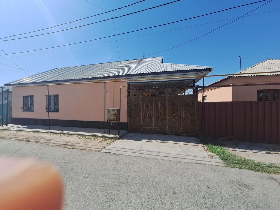 Жеке үй • 9 бөлме•204²м •6 сот