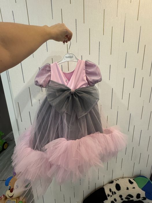 Платье нарядное для девочки 1-2 года