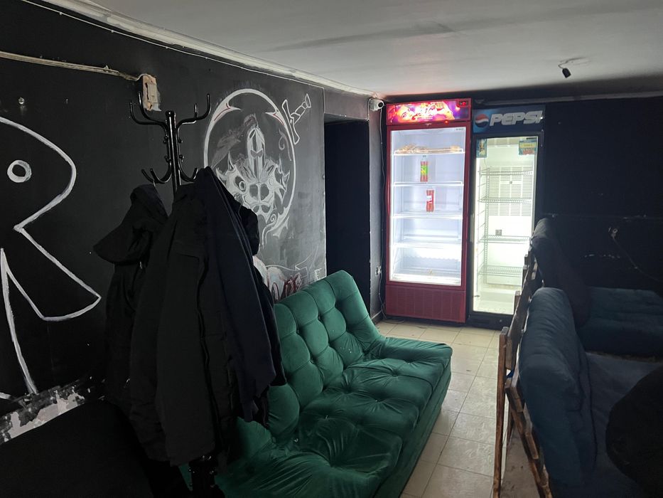 Отдам даром диваны