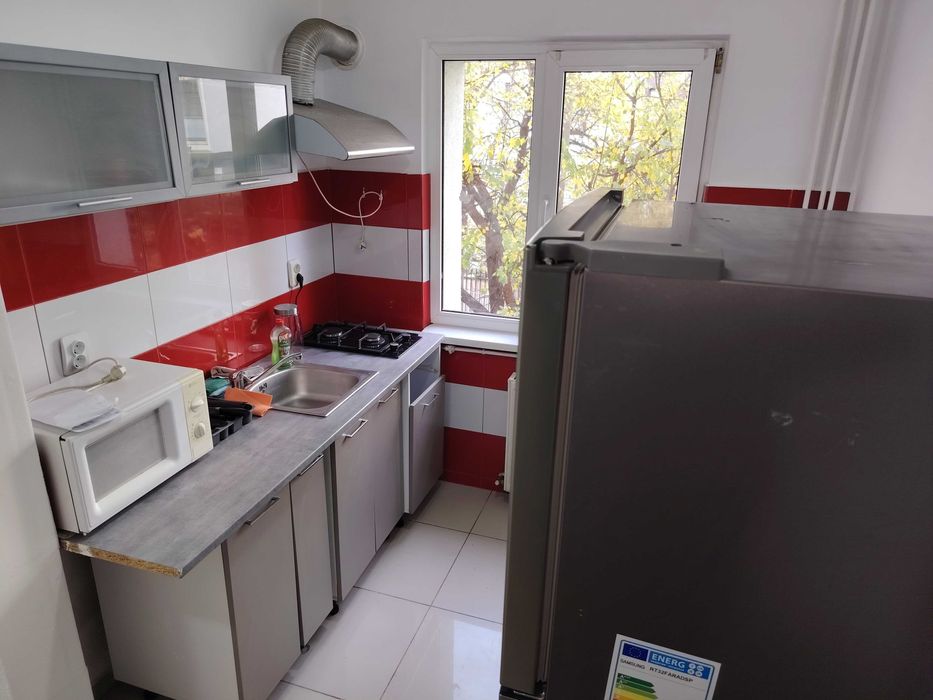 Închiriez apartament doua camere