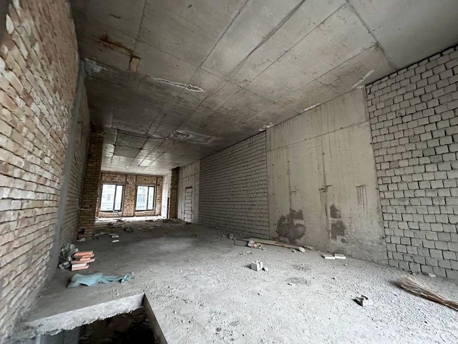 Нежилое помещение в ЖК Мухташам на Алайском 271квм