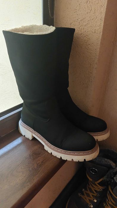 Cizme de iarna nr 40 de dama in conditii bune