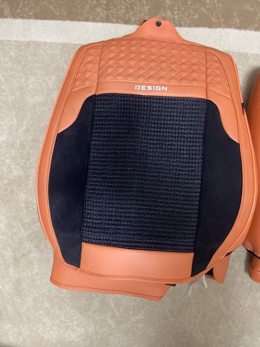 Продам чехол   и полик на cobalt