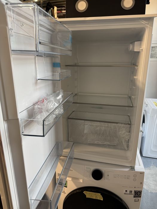 Frigider încorporabil AEG TSK5O881ES seria 5000 OptiSpace.