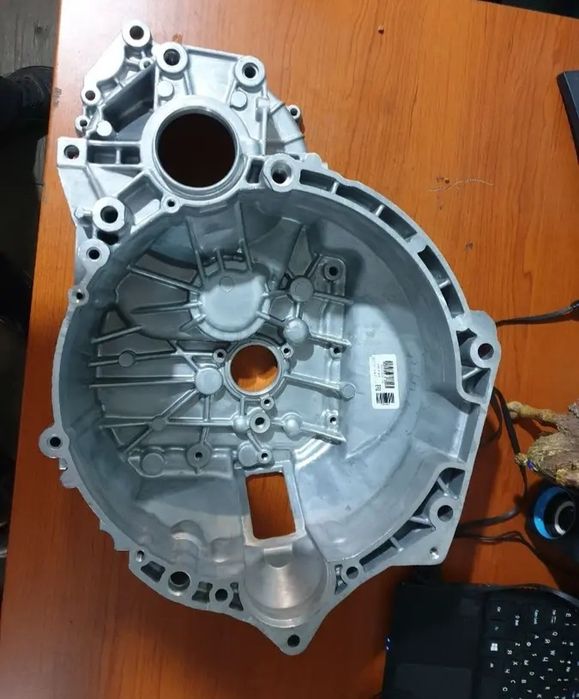 Корпус коробки,Троссовая Гранта,Приора,Калина 2