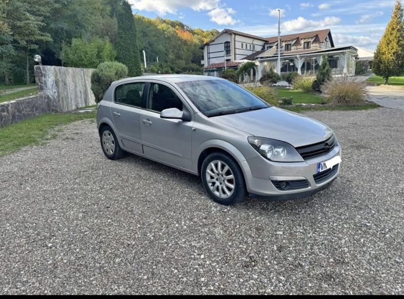 Opel ASTRA H - 2005