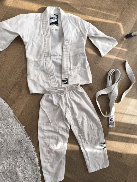 Детское кимоно для дзюдо или каратэ
