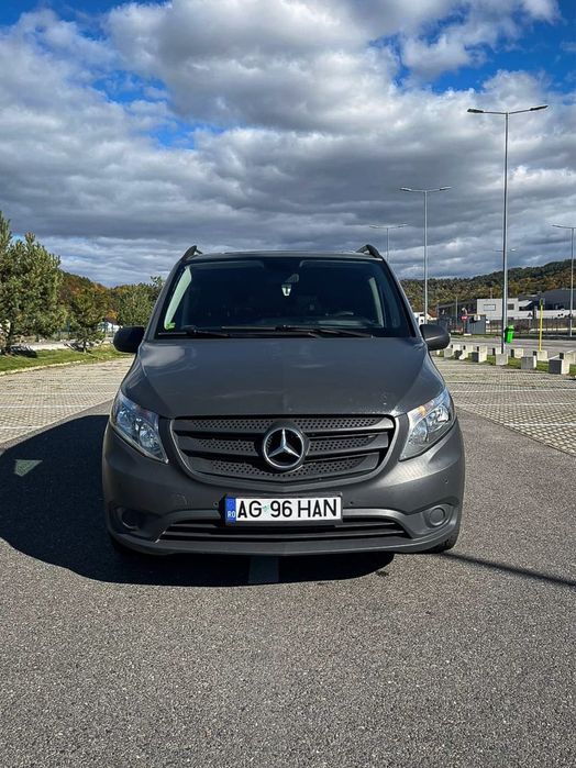Mercedes - Benz Vito Long / 2.2 Diesel 163cp / 2015 / 5+1 locuri /