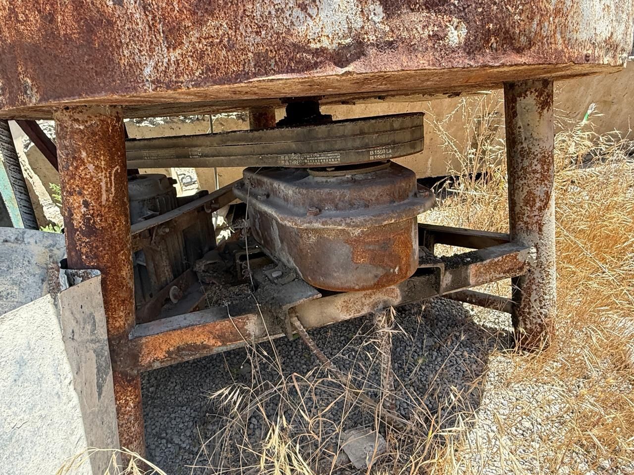 Срочно продам почти новый