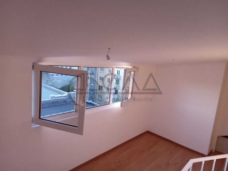 Продава се Двустаен апартамент в София, Център - 40 кв.м за 3000 €/кв.м - Снимка #1