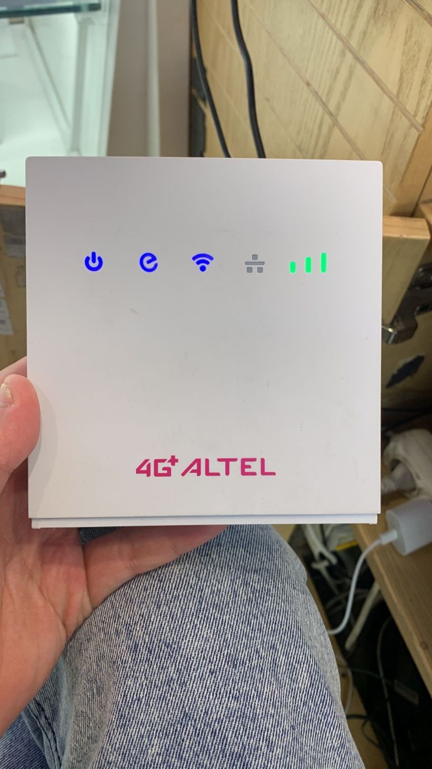 алтел билайн актив теле2 izi 4G+ стационарный роутер модем