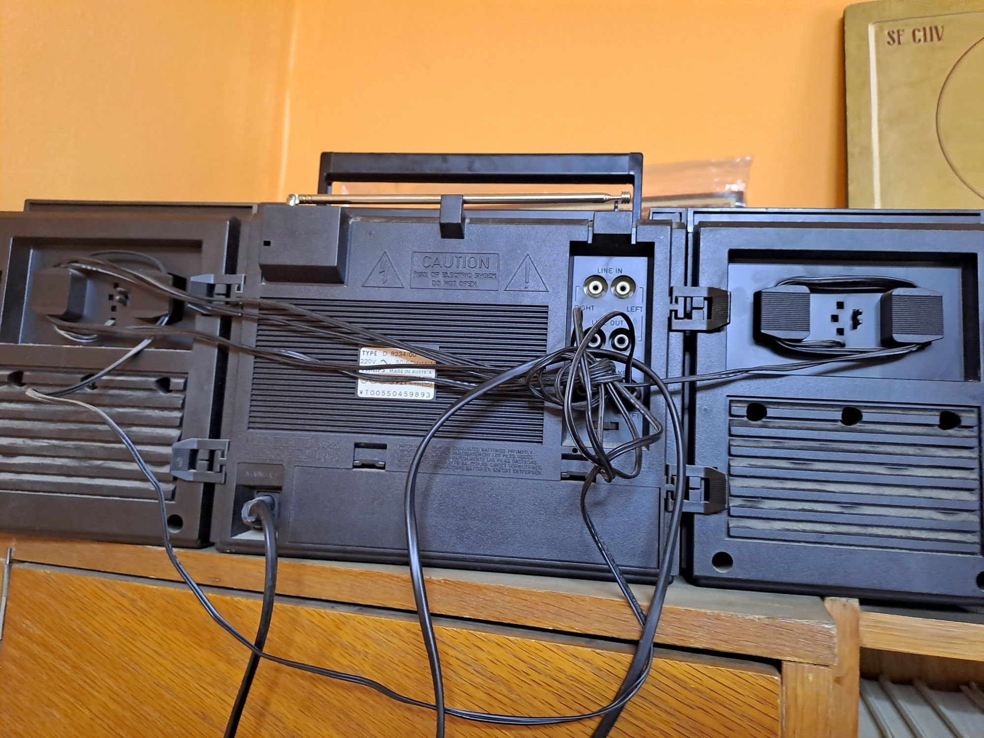 Vând radio casetofon Philips Compact Stereo