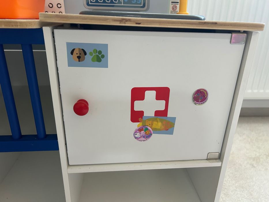 Jucarie Clinica din lemn