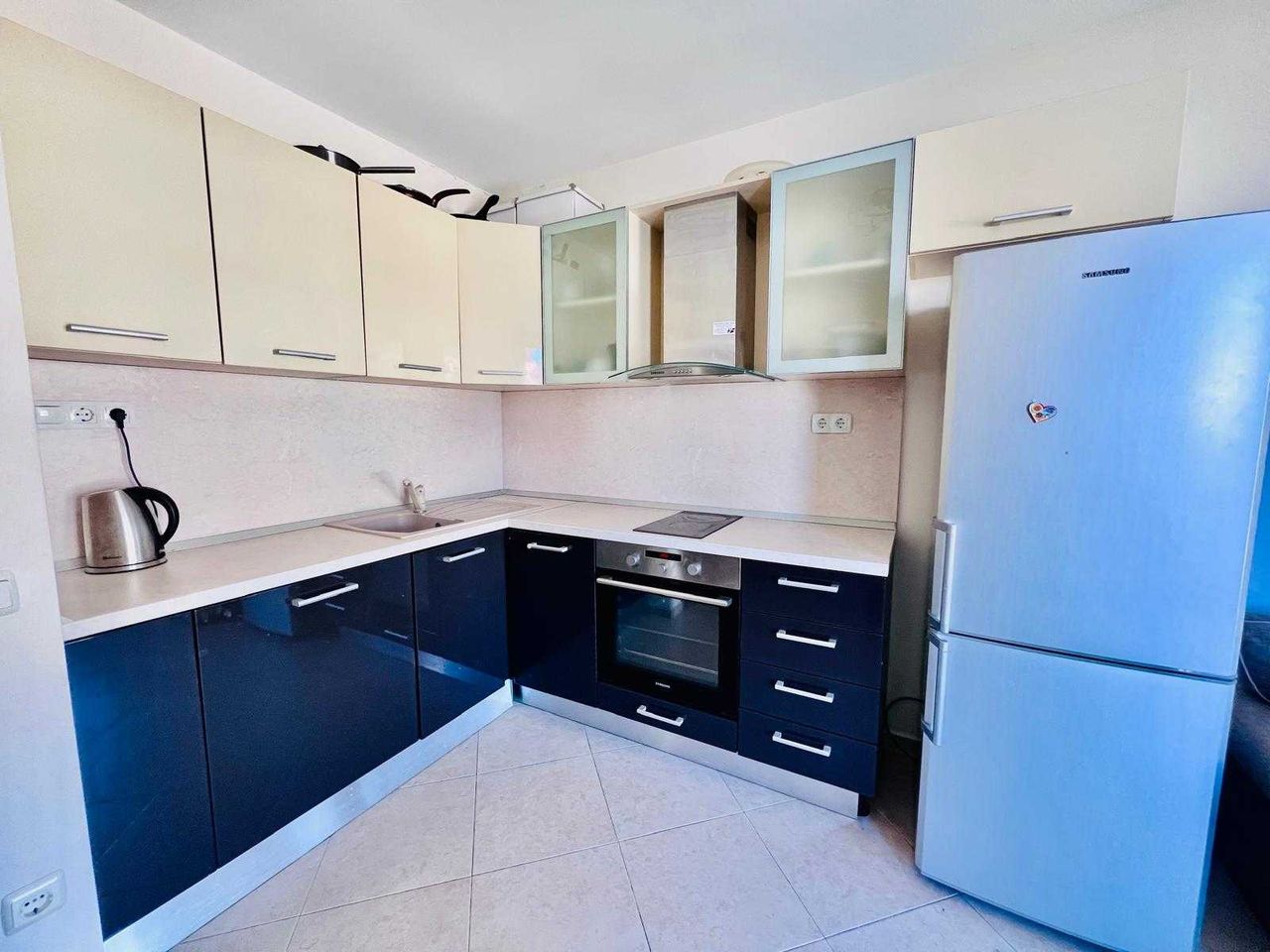Продава се Тристаен апартамент в к.к. Слънчев бряг - 70 кв.м за 1572 €/кв.м - Снимка #6