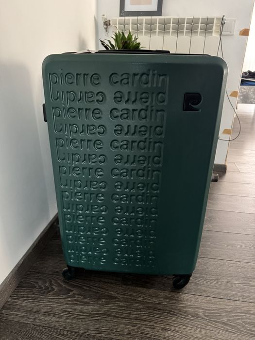 Оригинален куфар Pierre Cardin
