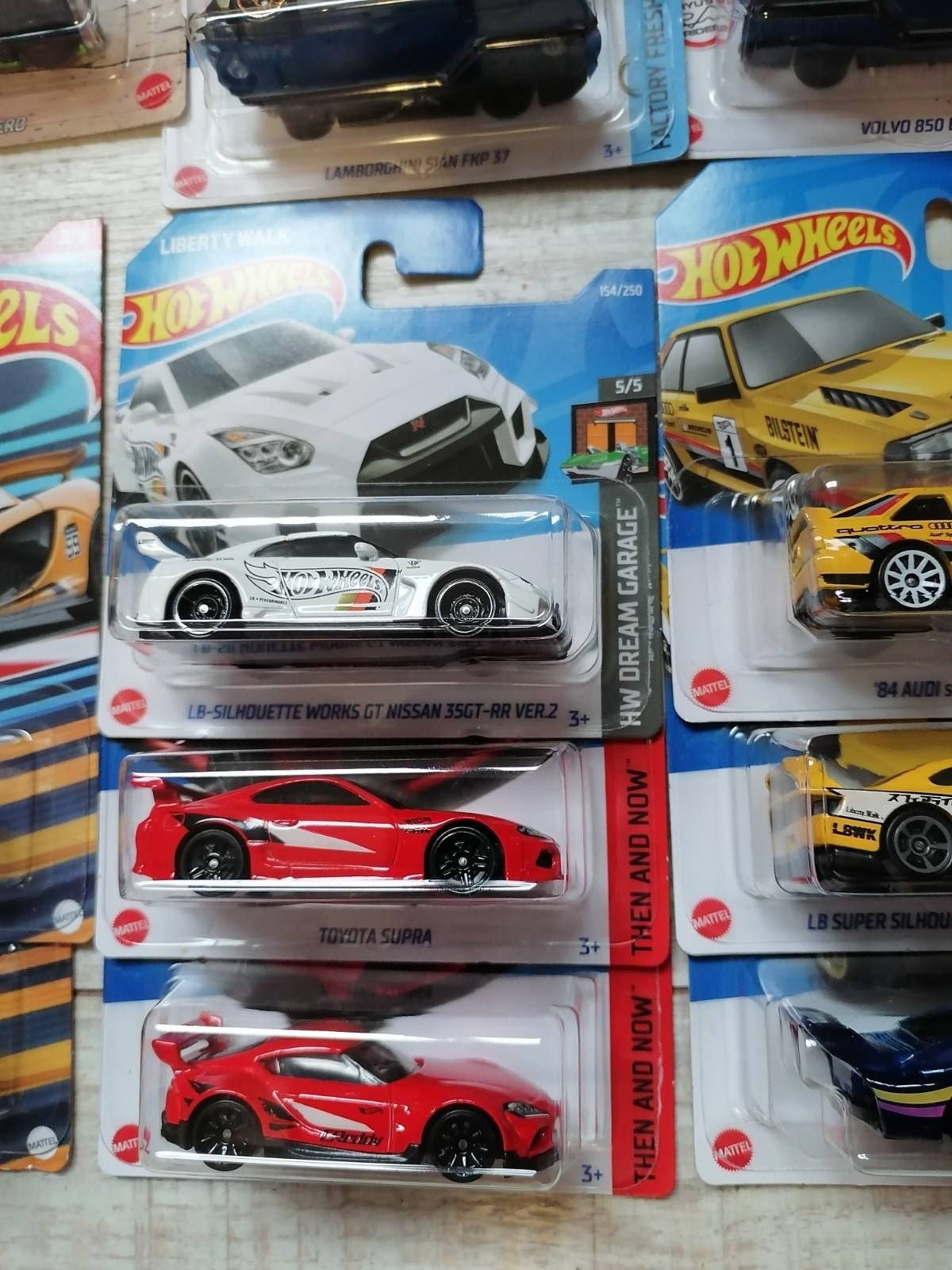 Hotwheels колички