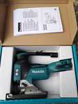 Corp pendular Makita DJV 181 nou