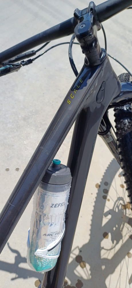 Карбонов планински велосипед Shimano Scot 29” 2023
