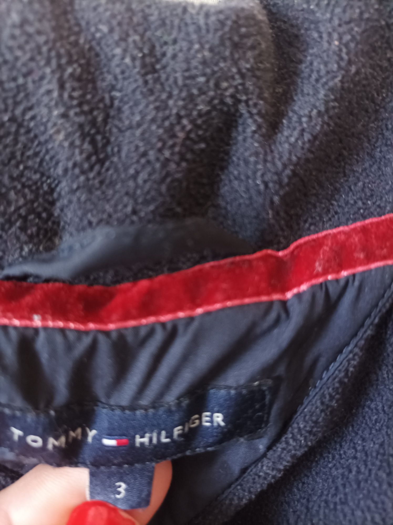 Tommy Hilfiger яке 3год