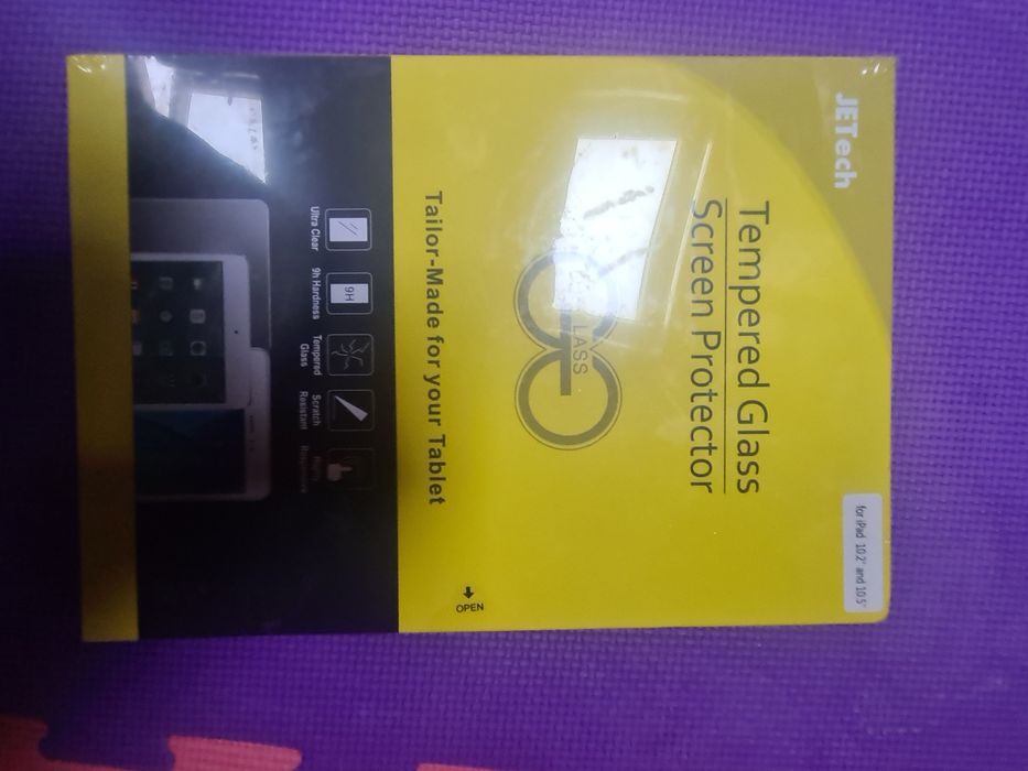 Huse si folie protectie tablete 10,2"--10,5"