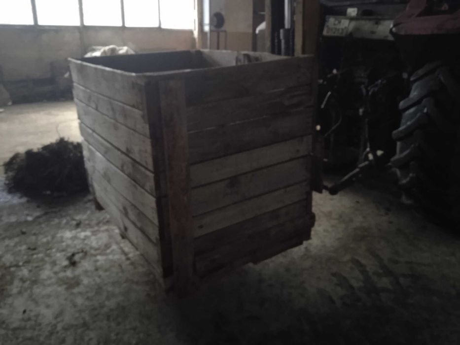 Дървени палетни контейнери