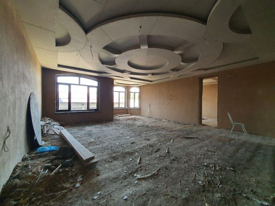 Срочно продаётся 3х этажный дом