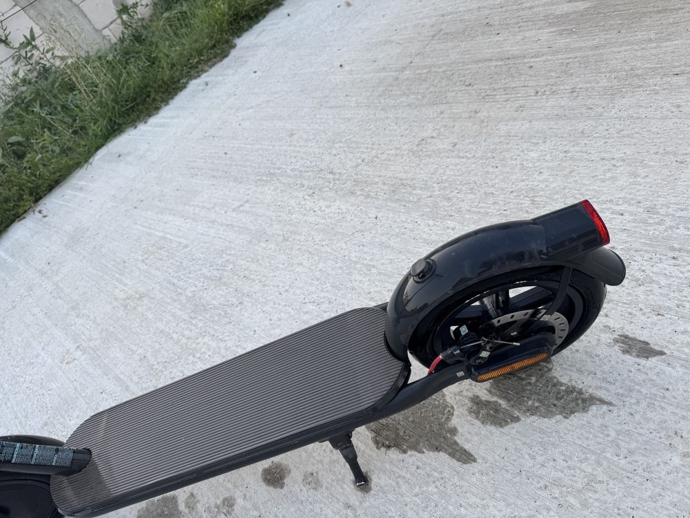 Trotineta electrica xiaomi scooter 4