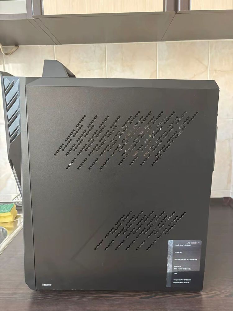 ASUS ROG Strix G15CF-WB5720W