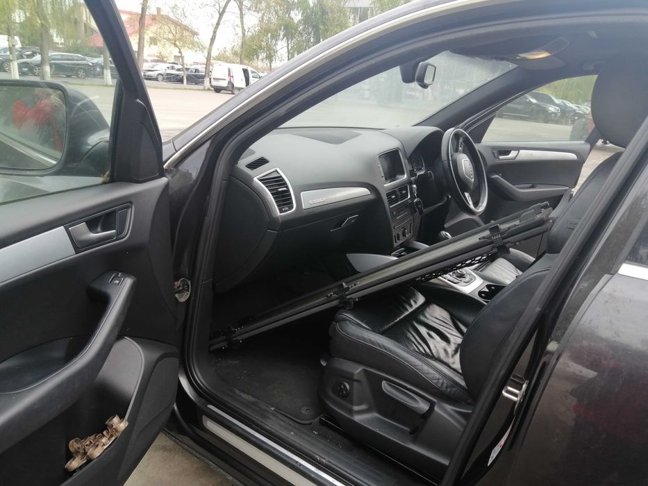 Dezmembram Audi Q5