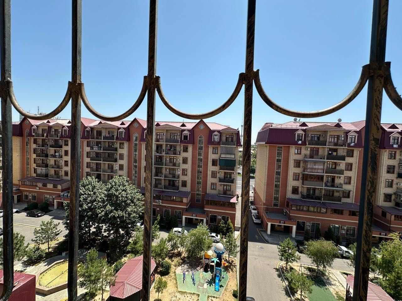 Yetti Chinor Продается 3 комнатная квартира ремонт Шохсарой Юнусабад