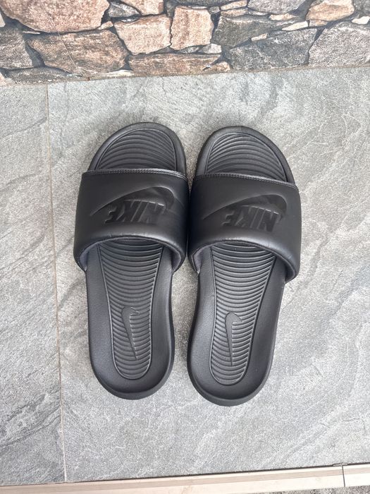 Papuci/slapi nike victori slides black marimea 44