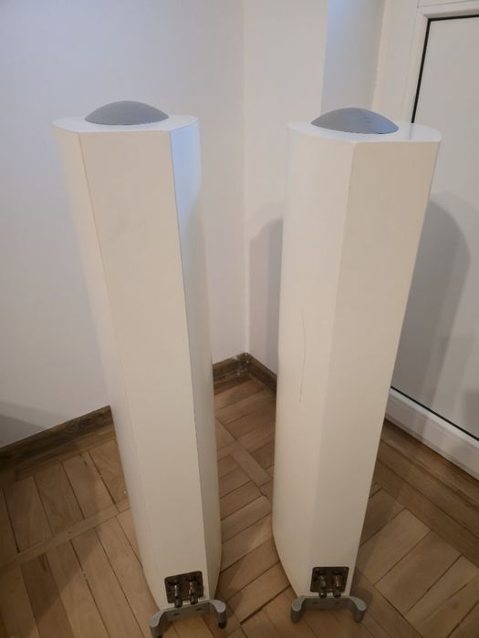 Boxe de podea Kef Q4