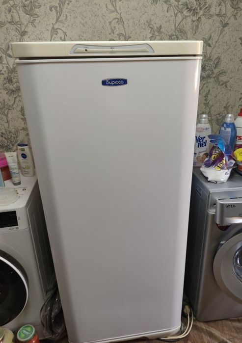 Холодильник сотилади