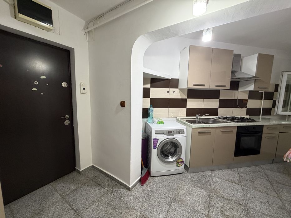 Garsoniera de inchiriat