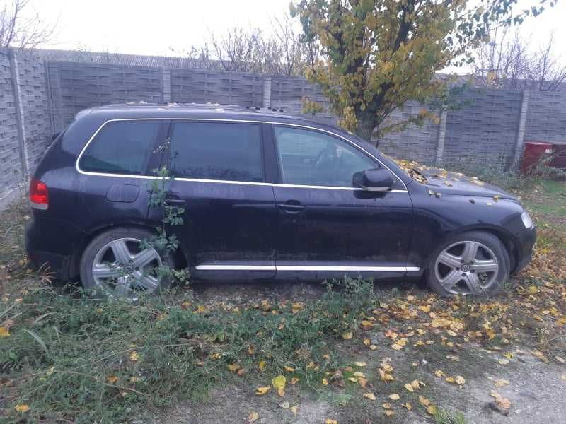 Dezmembrez Vw Touareg 7l 5.0 tdi AYH BLE 313 cai