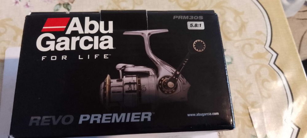 Риболовна макара Abu Garcia Revo Premier 30