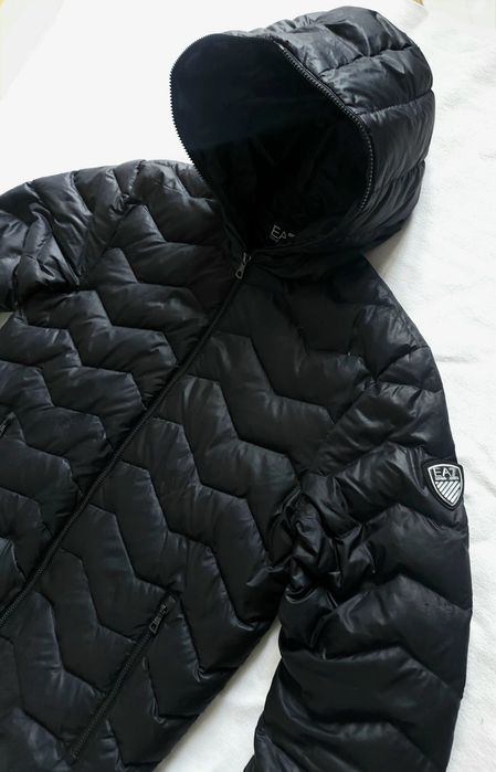 Emporio Armani down, М48/L50, EA7 мъжко пухено яке 100%,пух ,оригинал