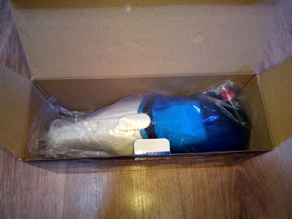 Aspirator Auto 60 w cu filtru de praf, 12 V, nou!