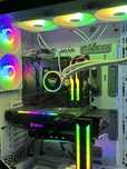 Kit pc gaming folosit foarte putin cam o luna